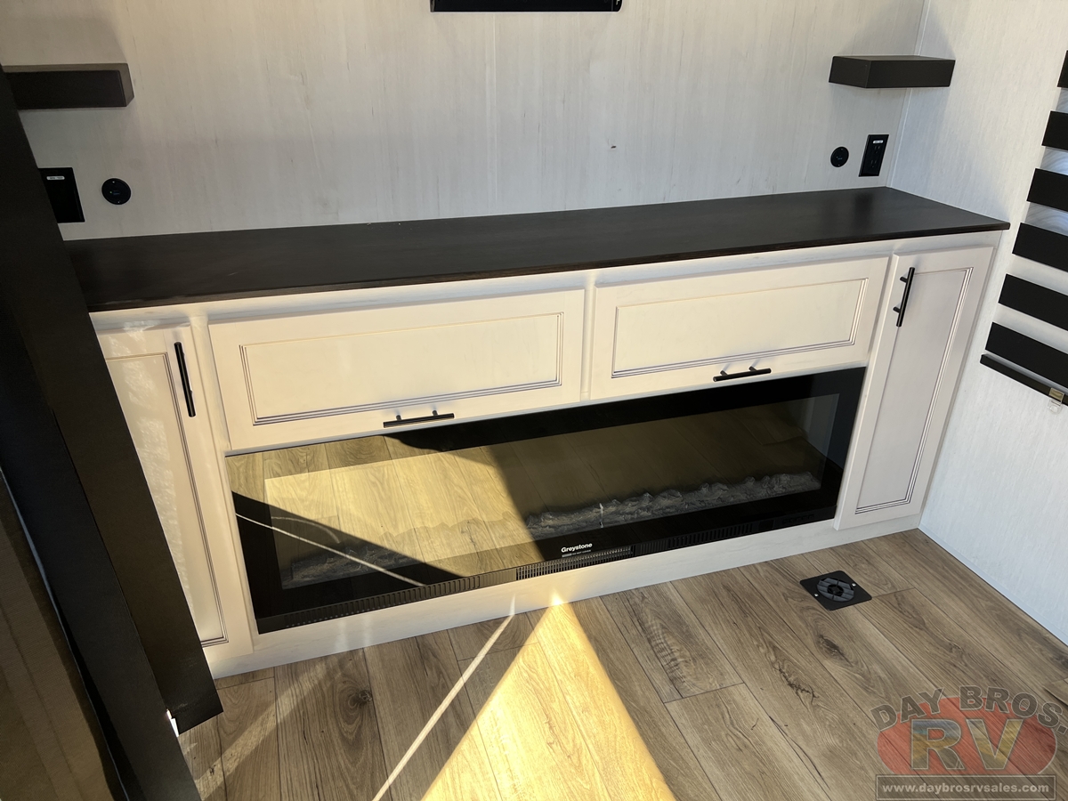 2025 Forest River Sabre 33RLP Fifth Wheel