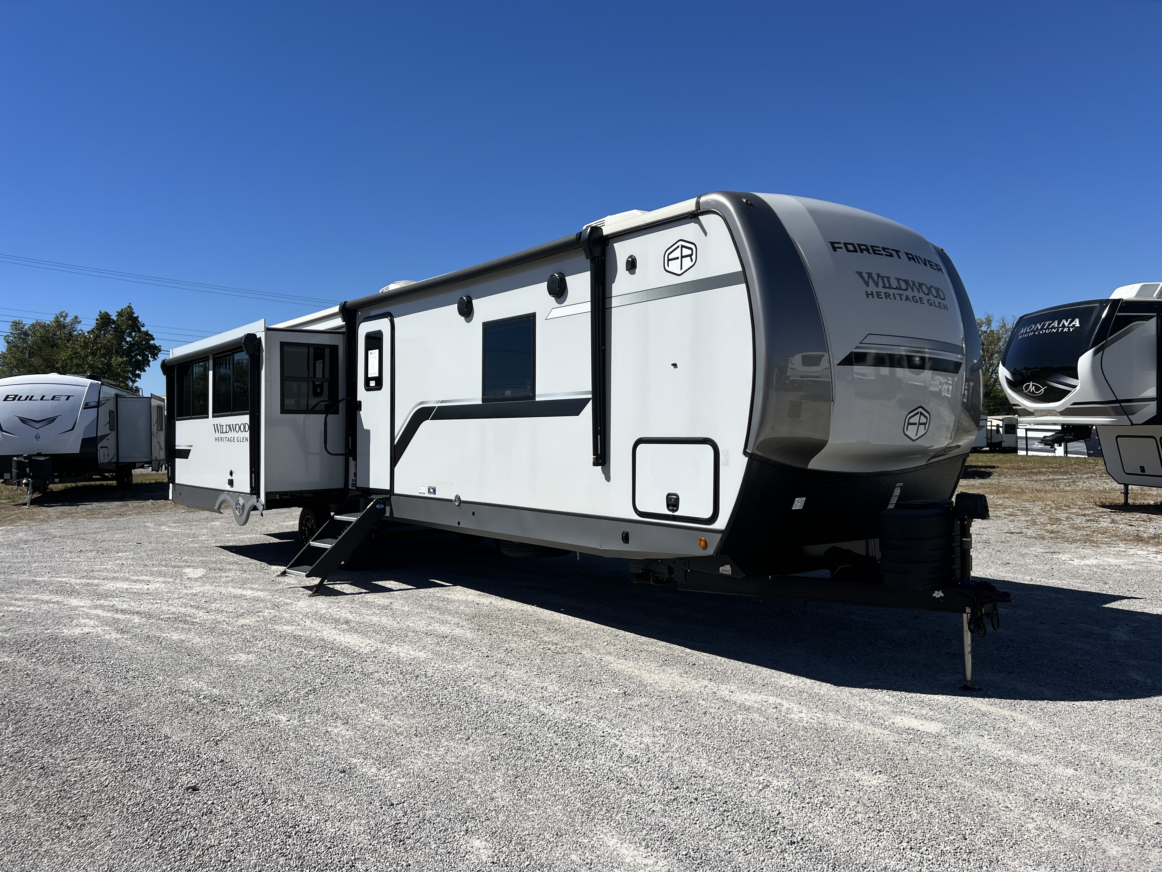 2025 Forest River Wildwood Heritage Glen 308RL Travel Trailer