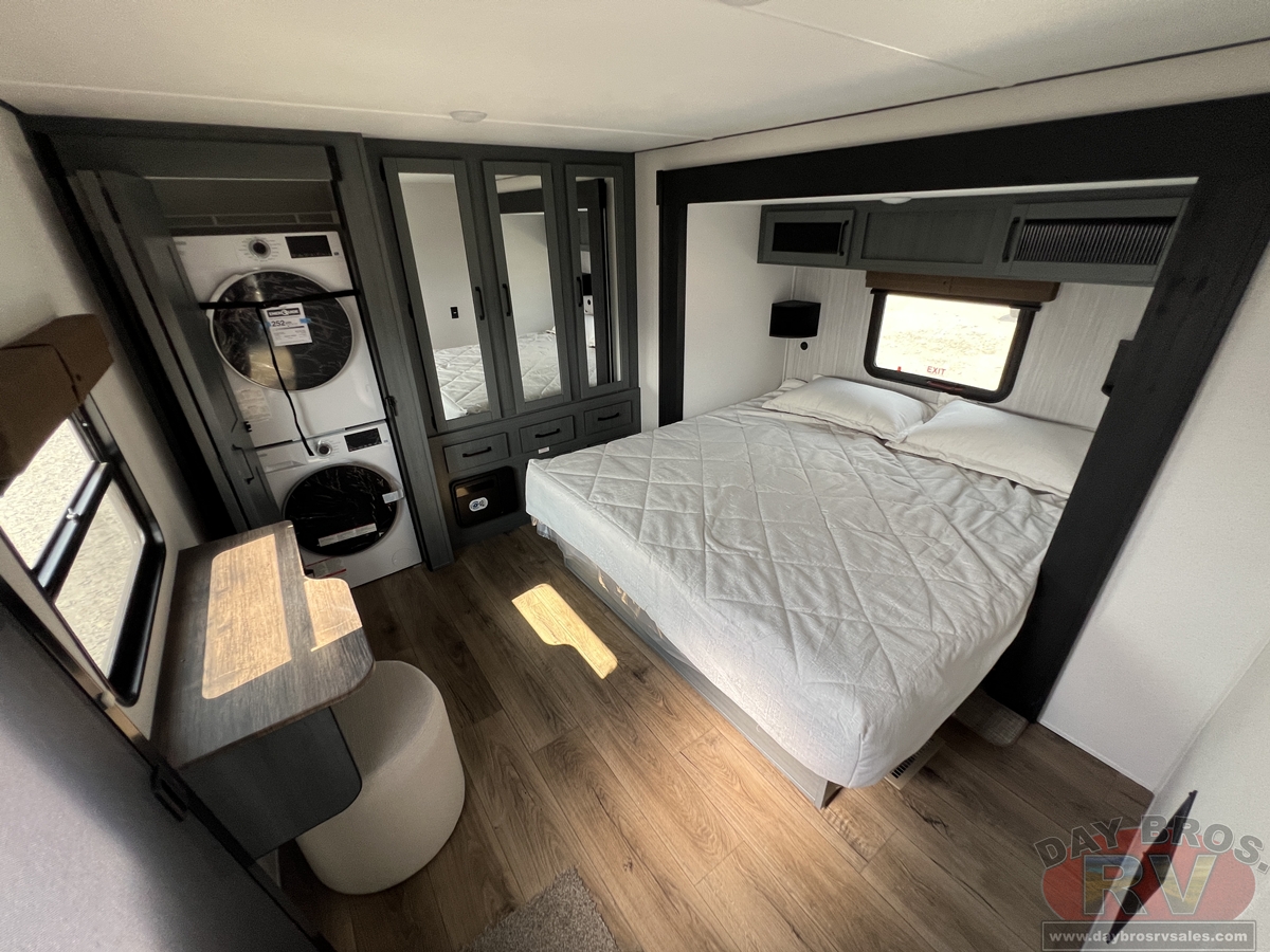 2027 Forest River Puma Vista 402LFT Travel Trailer