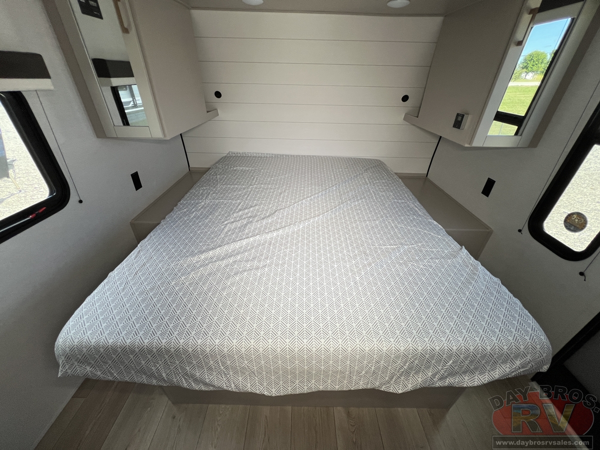2027 Jayco Jay Flight 262RLS Travel Trailer