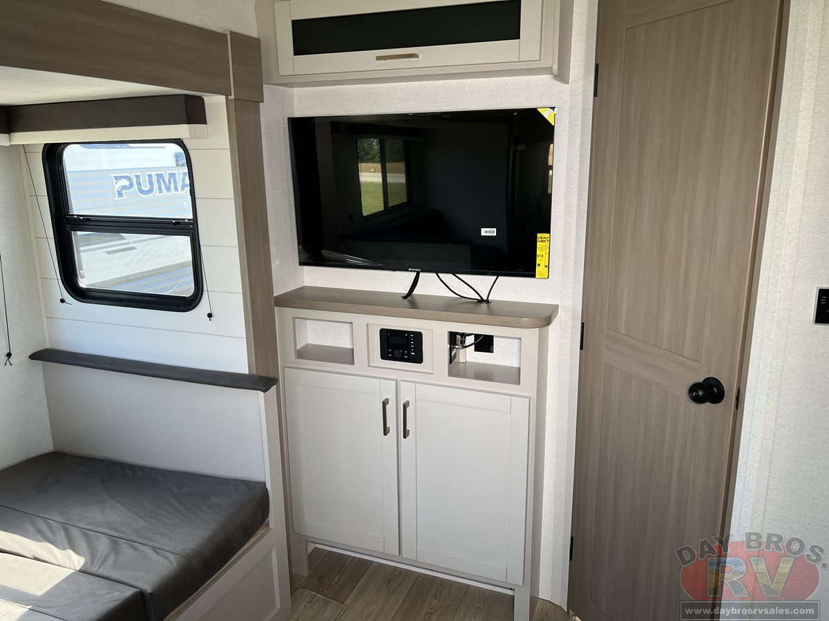 2027 Jayco Jay Flight 262RLS Travel Trailer