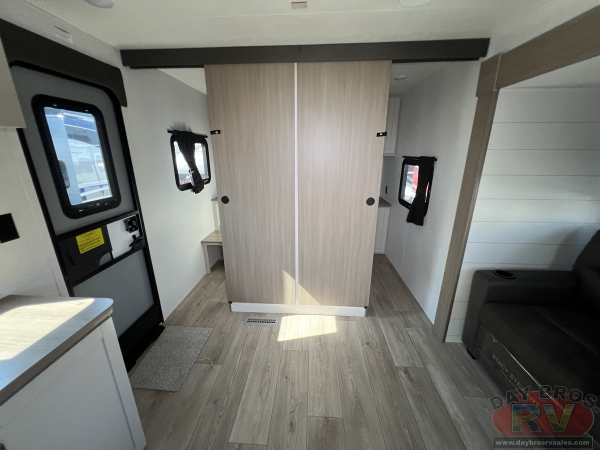 2027 Jayco Jay Flight 335BHS Travel Trailer