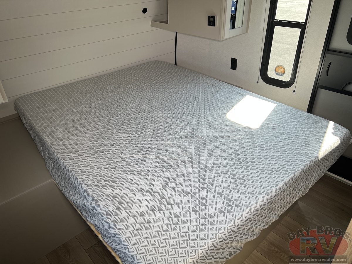 2027 Jayco Jay Flight 335BHS Travel Trailer