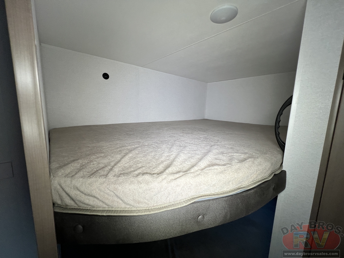 2027 Jayco Jay Flight SLX 261BHS Travel Trailer