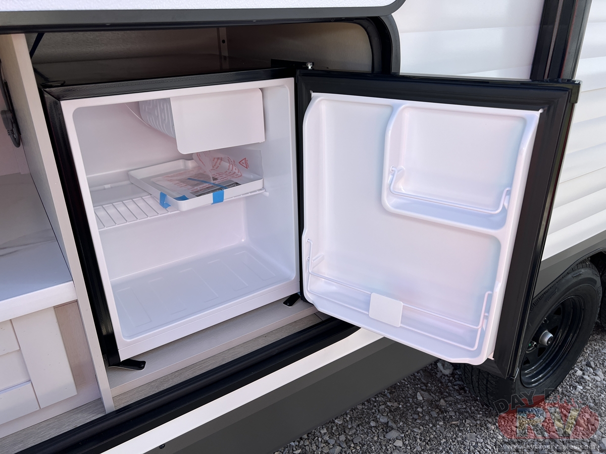 2027 Jayco Jay Flight SLX 261BHS Travel Trailer