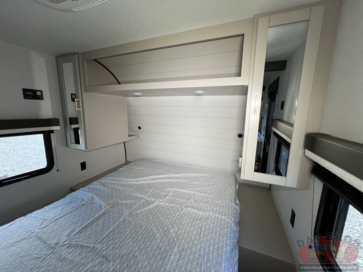 2027 Jayco Jay Flight SLX 261BHS Travel Trailer