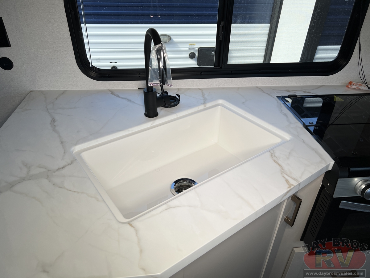 2027 Jayco Jay Flight SLX 261BHS Travel Trailer