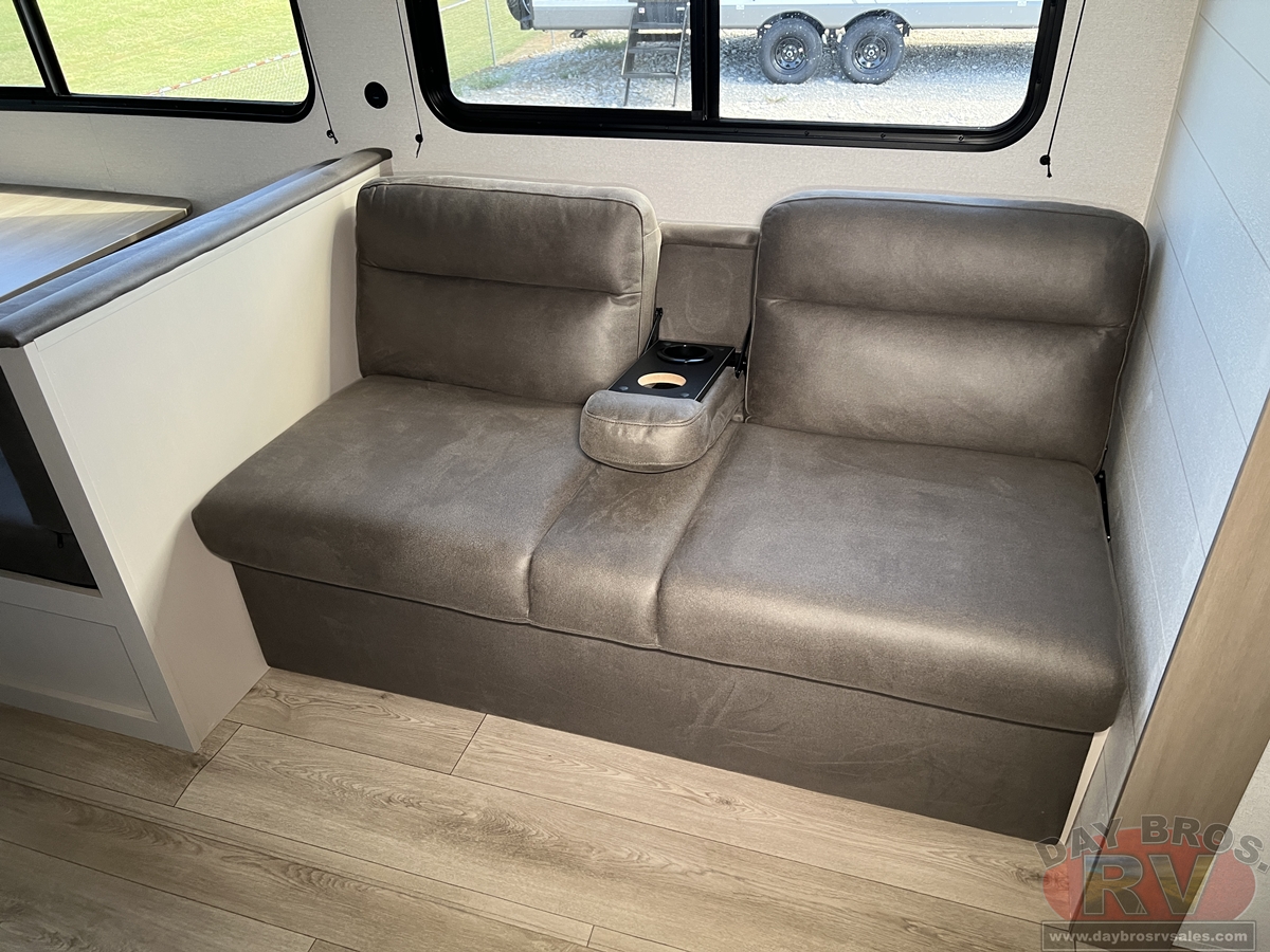 2027 Jayco Jay Flight SLX 261BHS Travel Trailer