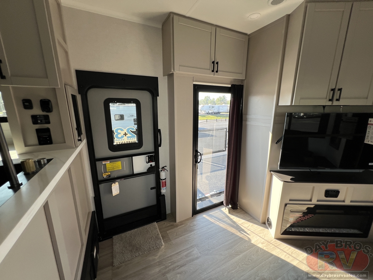 2027 Jayco Seismic Fifth Wheel Toy Hauler 413 Toy Hauler Fifth Wheel