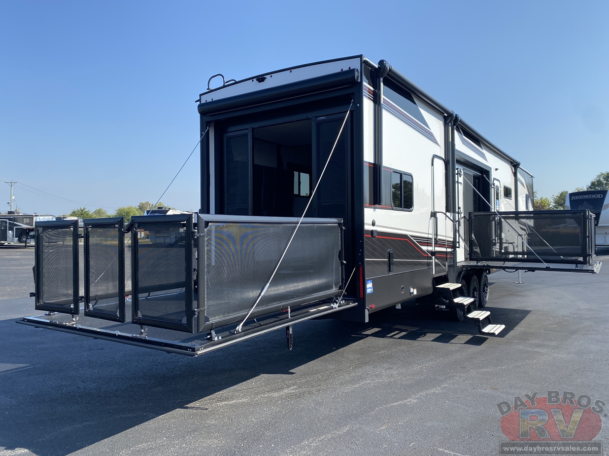 2027 Jayco Seismic Fifth Wheel Toy Hauler 413 Toy Hauler Fifth Wheel