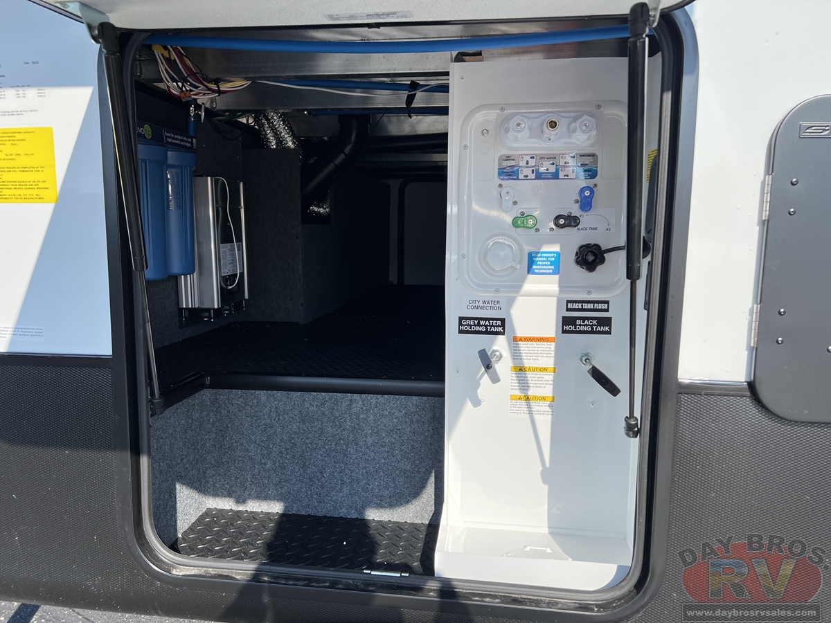 2027 Jayco Seismic Fifth Wheel Toy Hauler 413 Toy Hauler Fifth Wheel