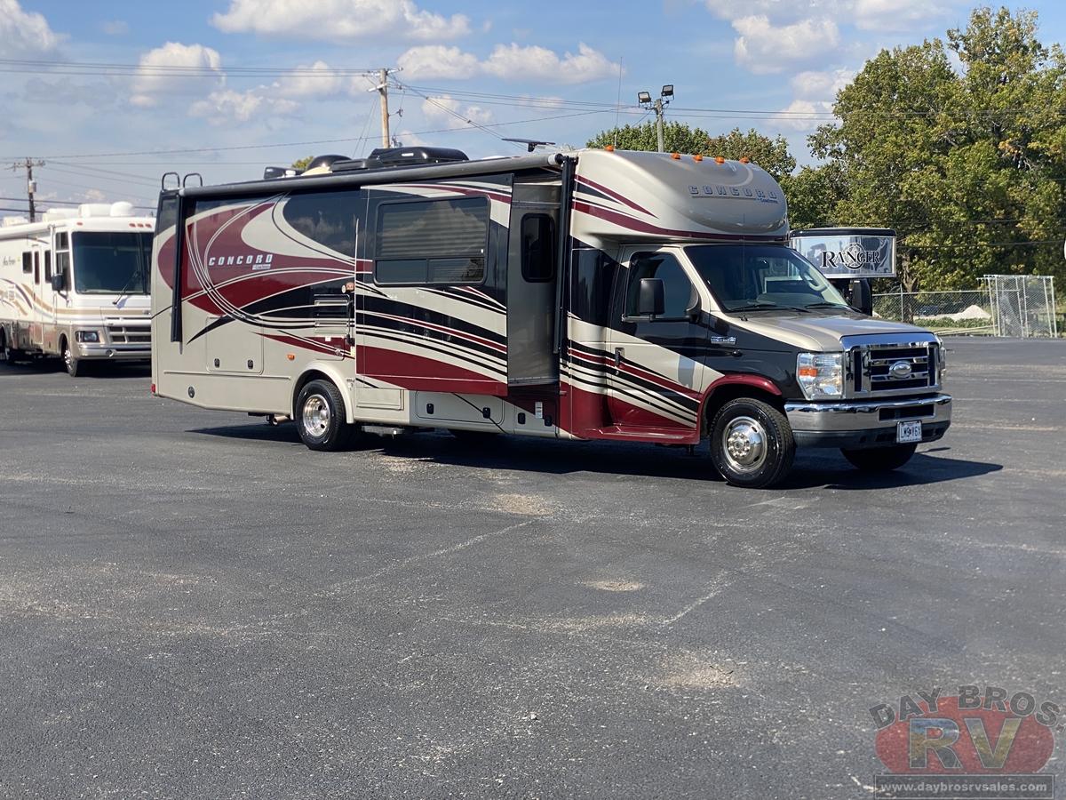 2015 Coachmen Concord 300TS Ford Motorhome