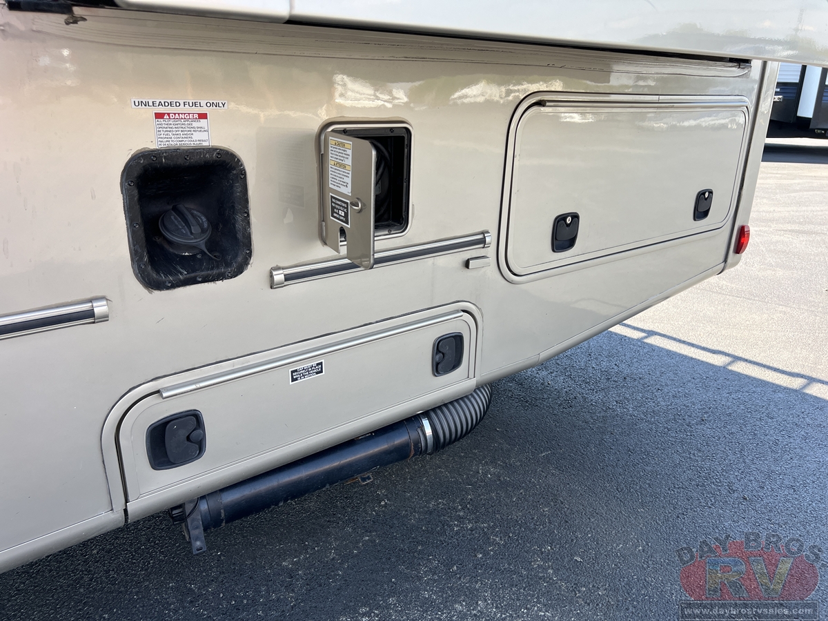 2015 Coachmen Concord 300TS Ford Motorhome