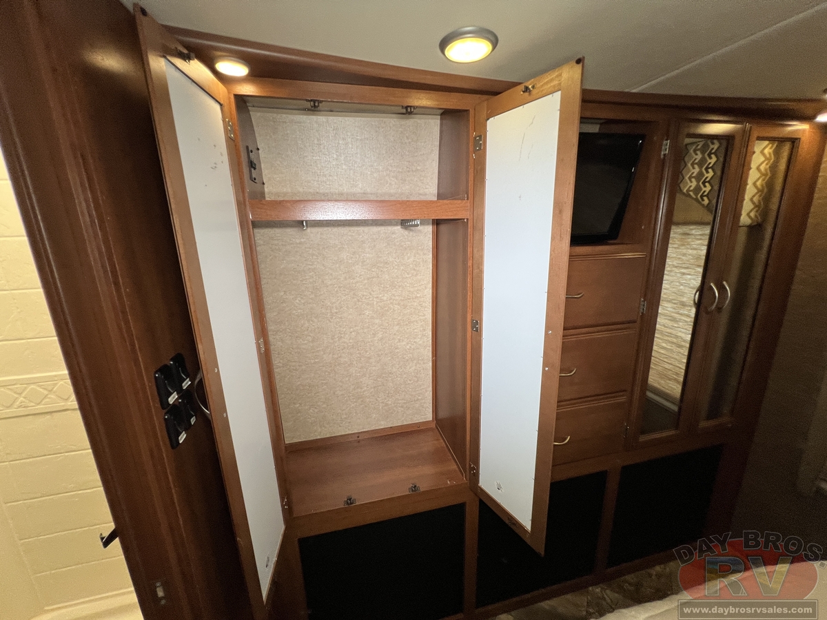 2015 Coachmen Concord 300TS Ford Motorhome