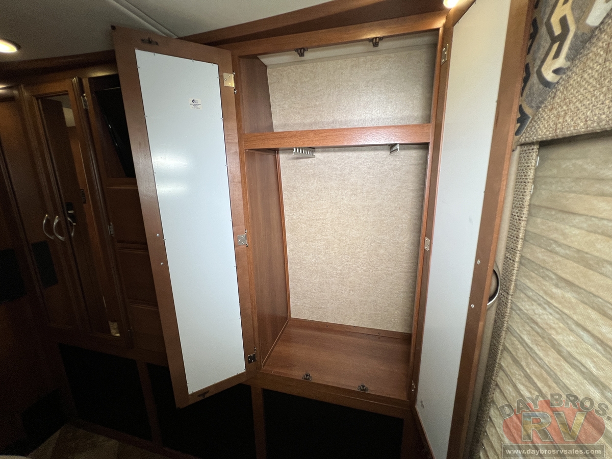 2015 Coachmen Concord 300TS Ford Motorhome
