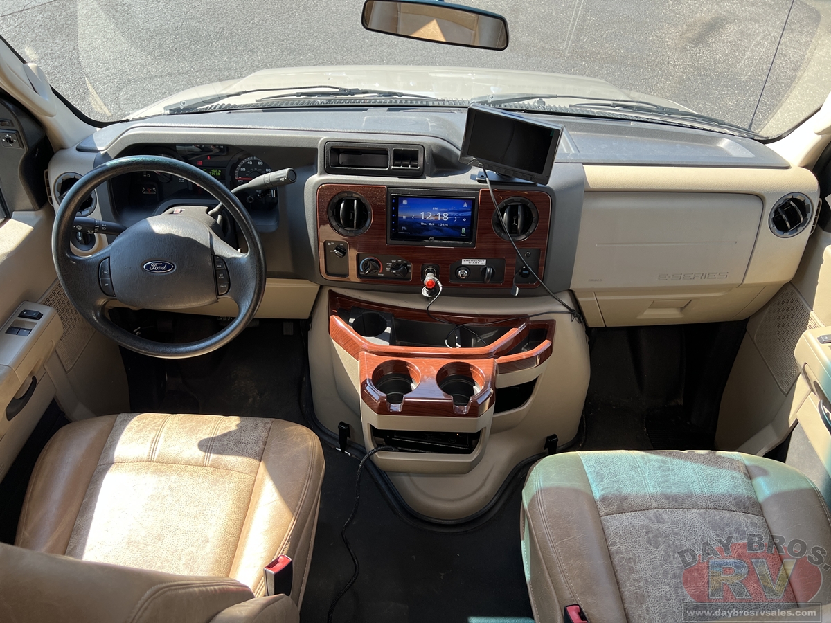 2015 Coachmen Concord 300TS Ford Motorhome