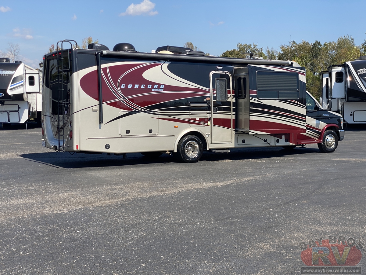 2015 Coachmen Concord 300TS Ford Motorhome
