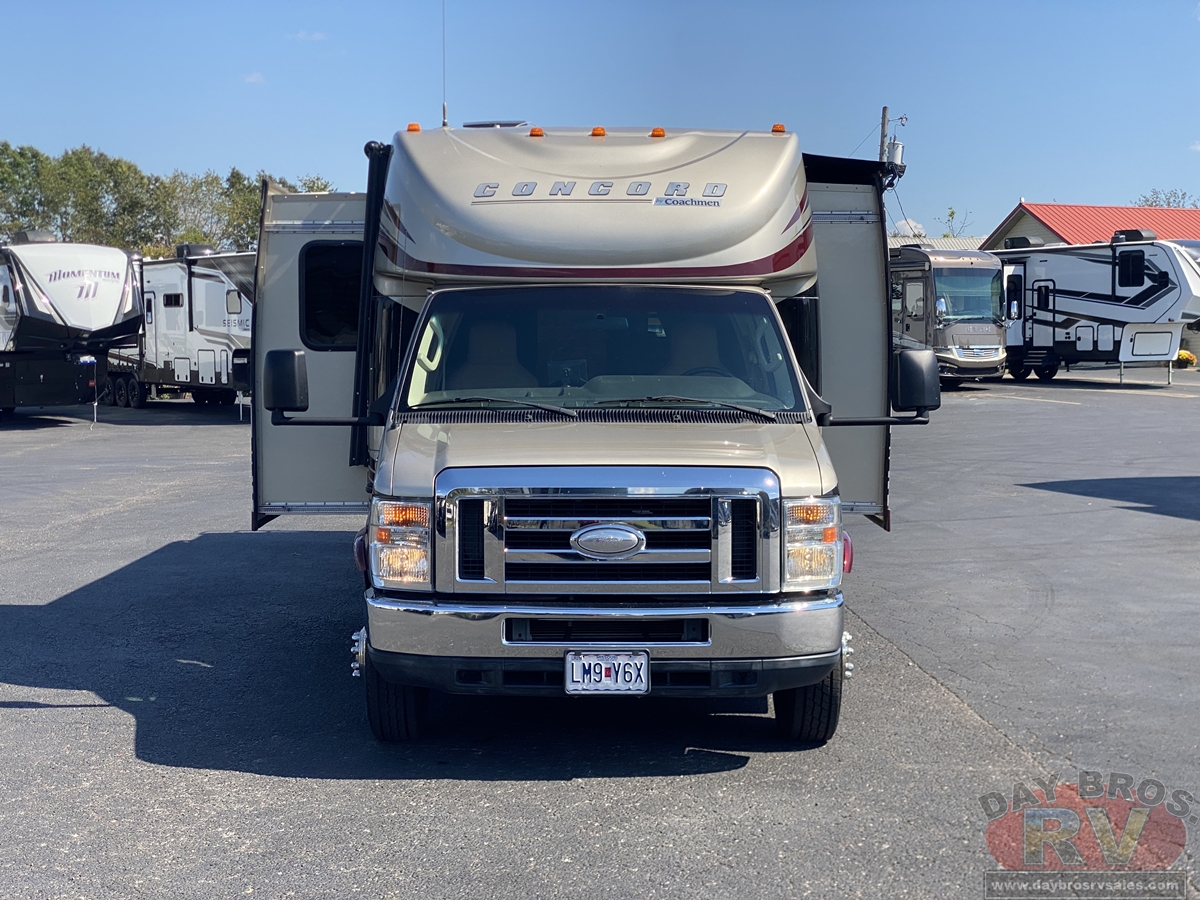 2015 Coachmen Concord 300TS Ford Motorhome