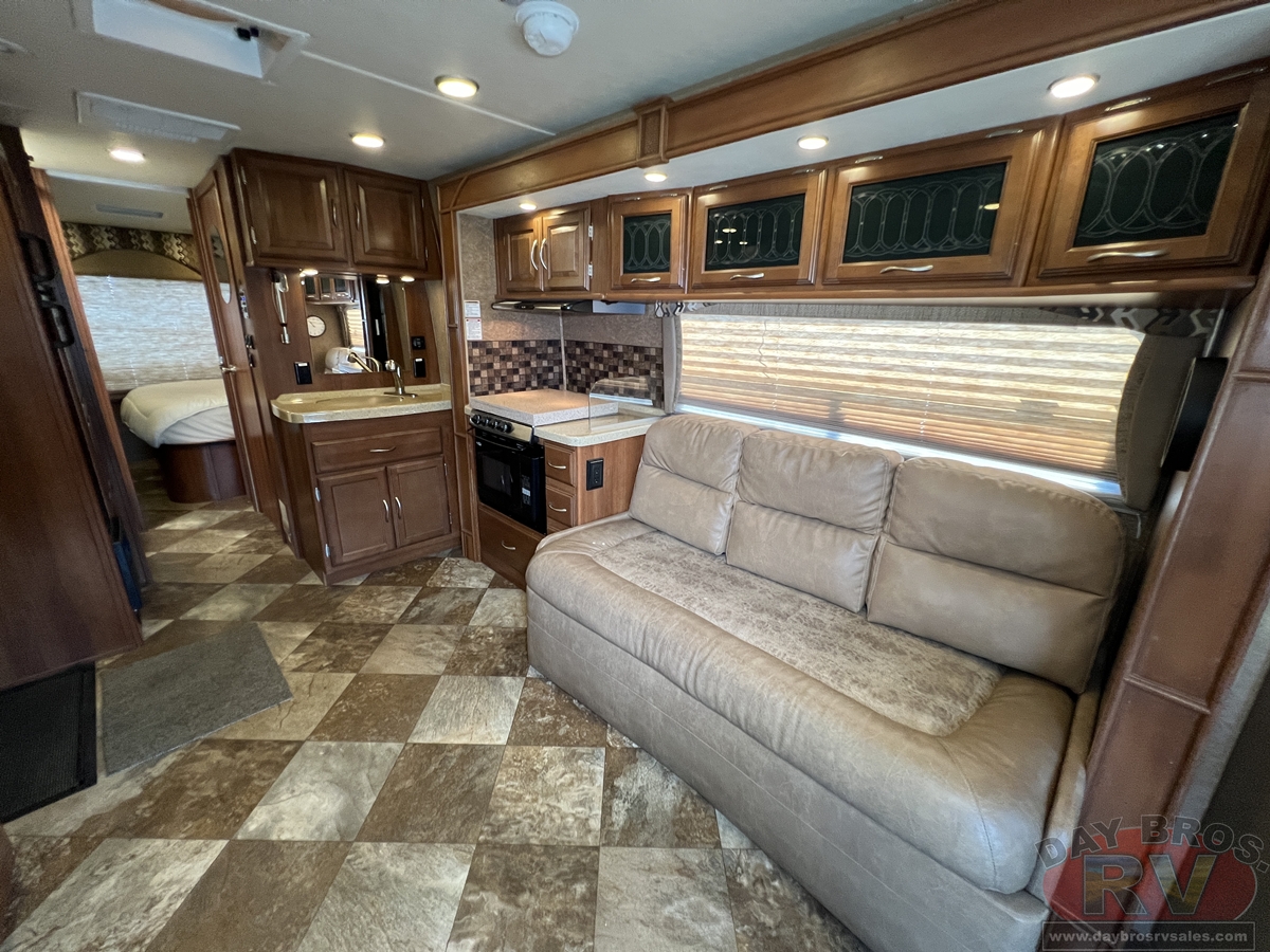 2015 Coachmen Concord 300TS Ford Motorhome