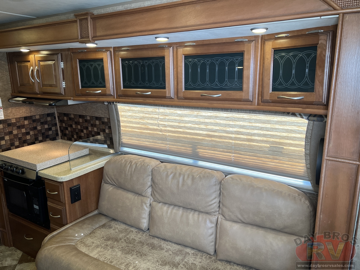2015 Coachmen Concord 300TS Ford Motorhome