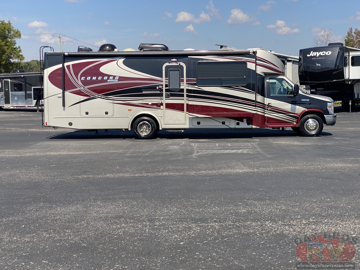 2015 Coachmen Concord 300TS Ford Motorhome