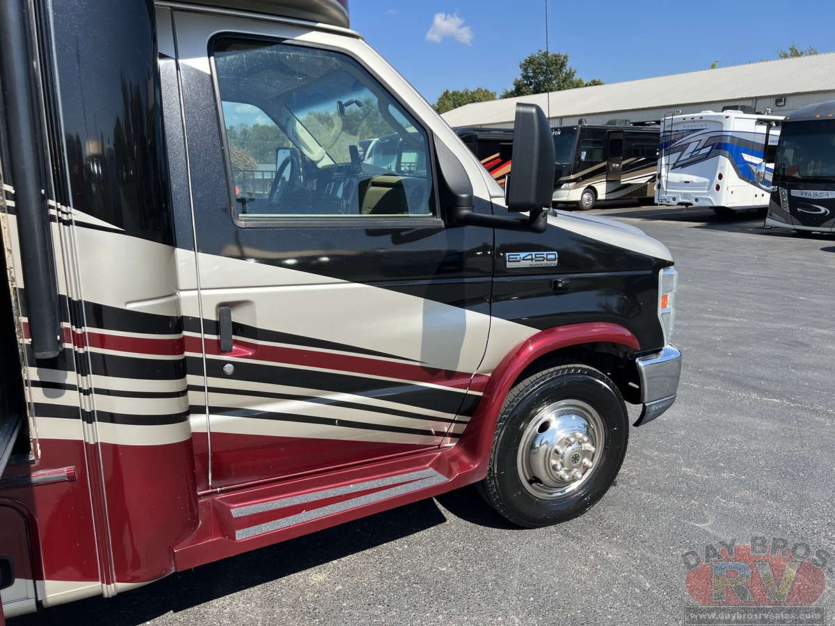 2015 Coachmen Concord 300TS Ford Motorhome