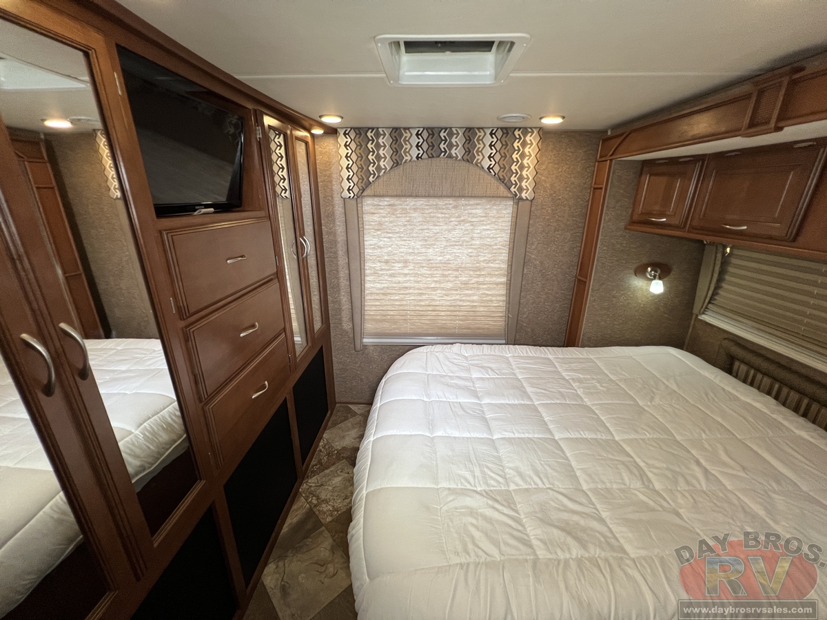 2015 Coachmen Concord 300TS Ford Motorhome