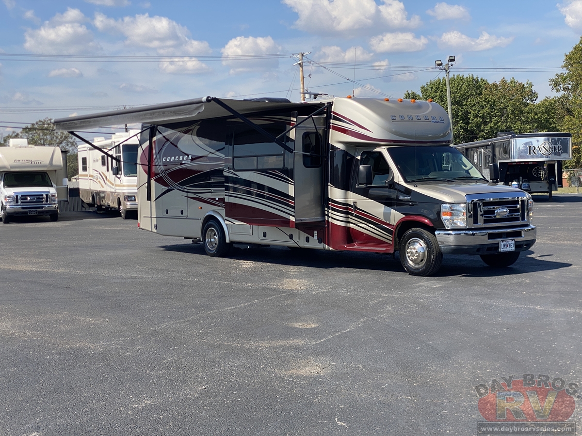 2015 Coachmen Concord 300TS Ford Motorhome