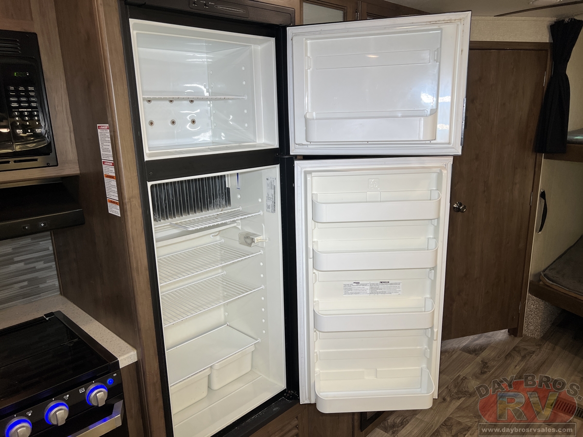 2020 Keystone RV Cougar Half-Ton 29BHS Travel Trailer