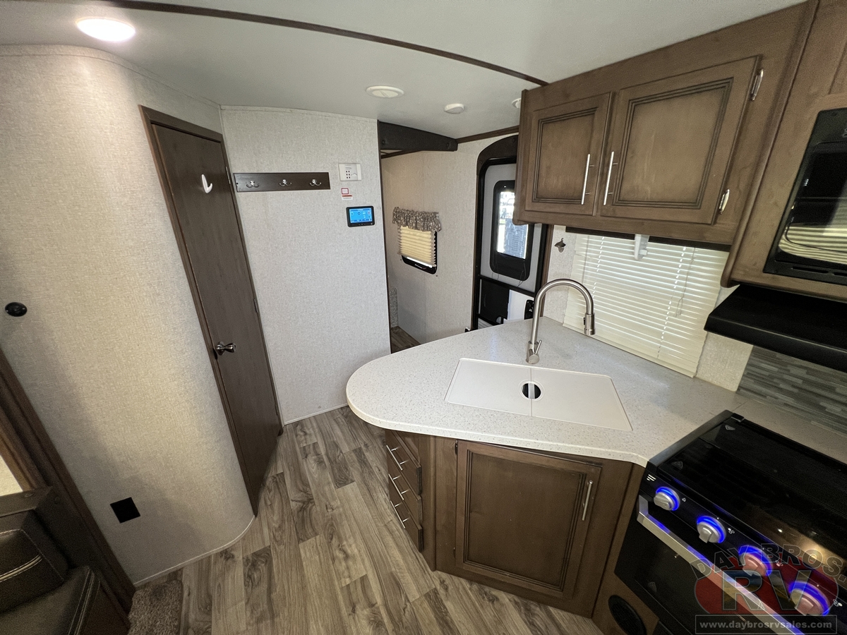 2020 Keystone RV Cougar Half-Ton 29BHS Travel Trailer