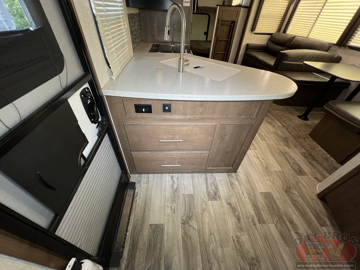 2020 Keystone RV Cougar Half-Ton 29BHS Travel Trailer