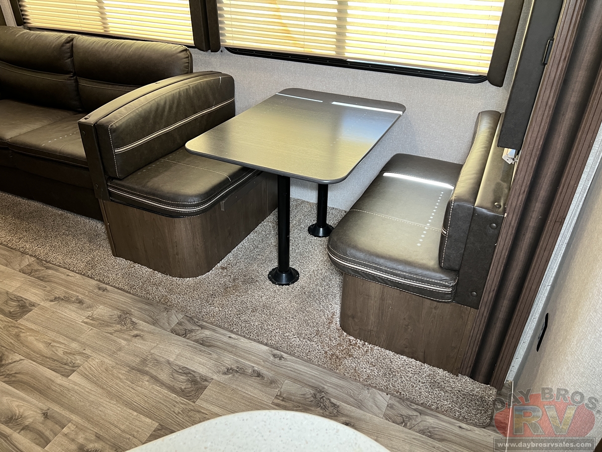 2020 Keystone RV Cougar Half-Ton 29BHS Travel Trailer