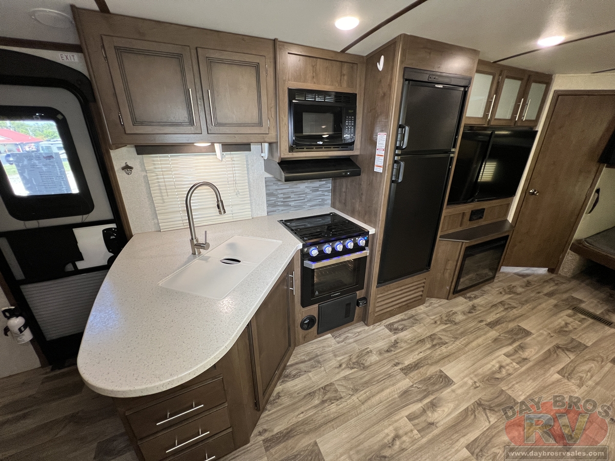 2020 Keystone RV Cougar Half-Ton 29BHS Travel Trailer