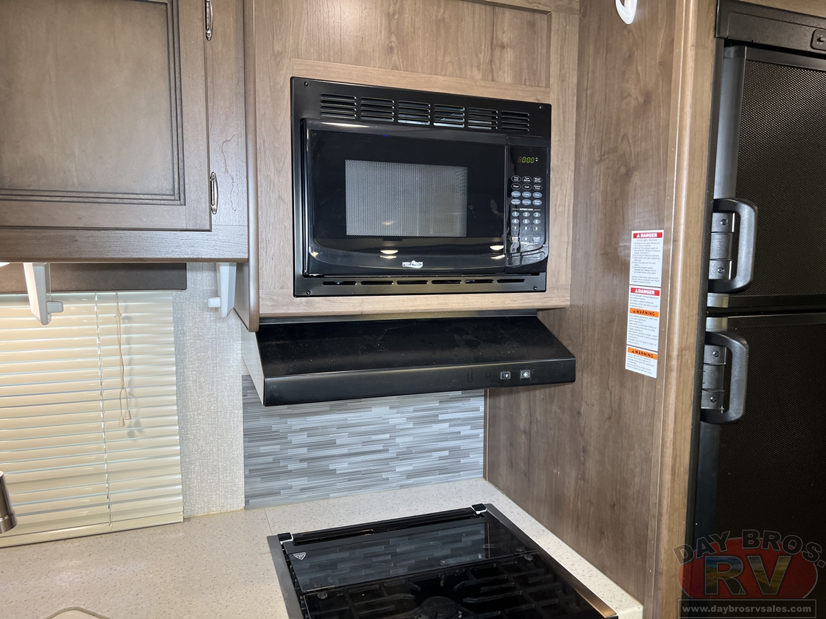 2020 Keystone RV Cougar Half-Ton 29BHS Travel Trailer