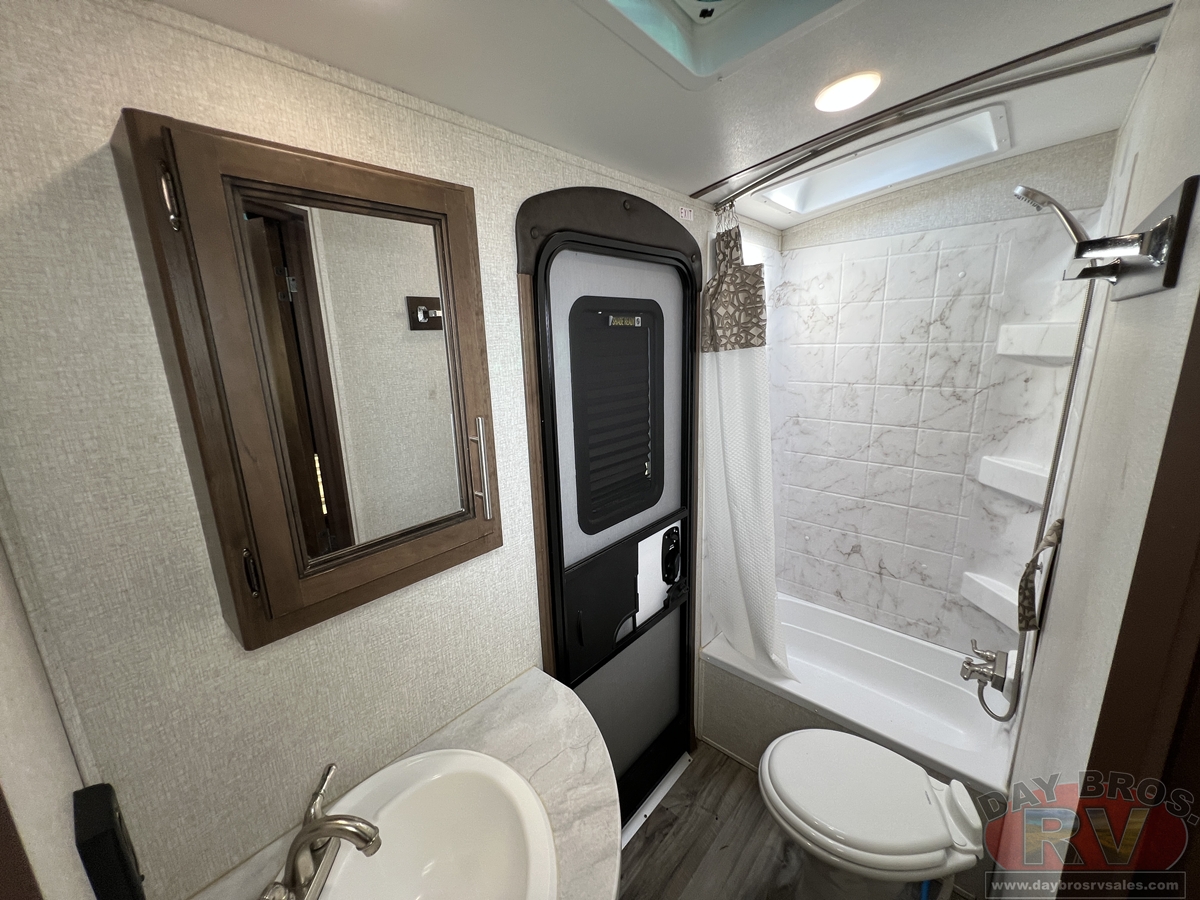 2020 Keystone RV Cougar Half-Ton 29BHS Travel Trailer