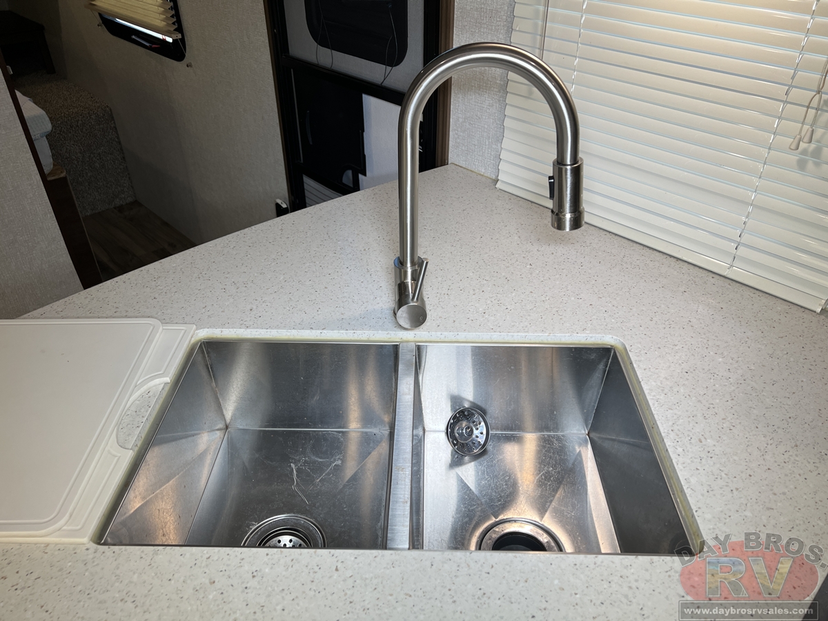 2020 Keystone RV Cougar Half-Ton 29BHS Travel Trailer