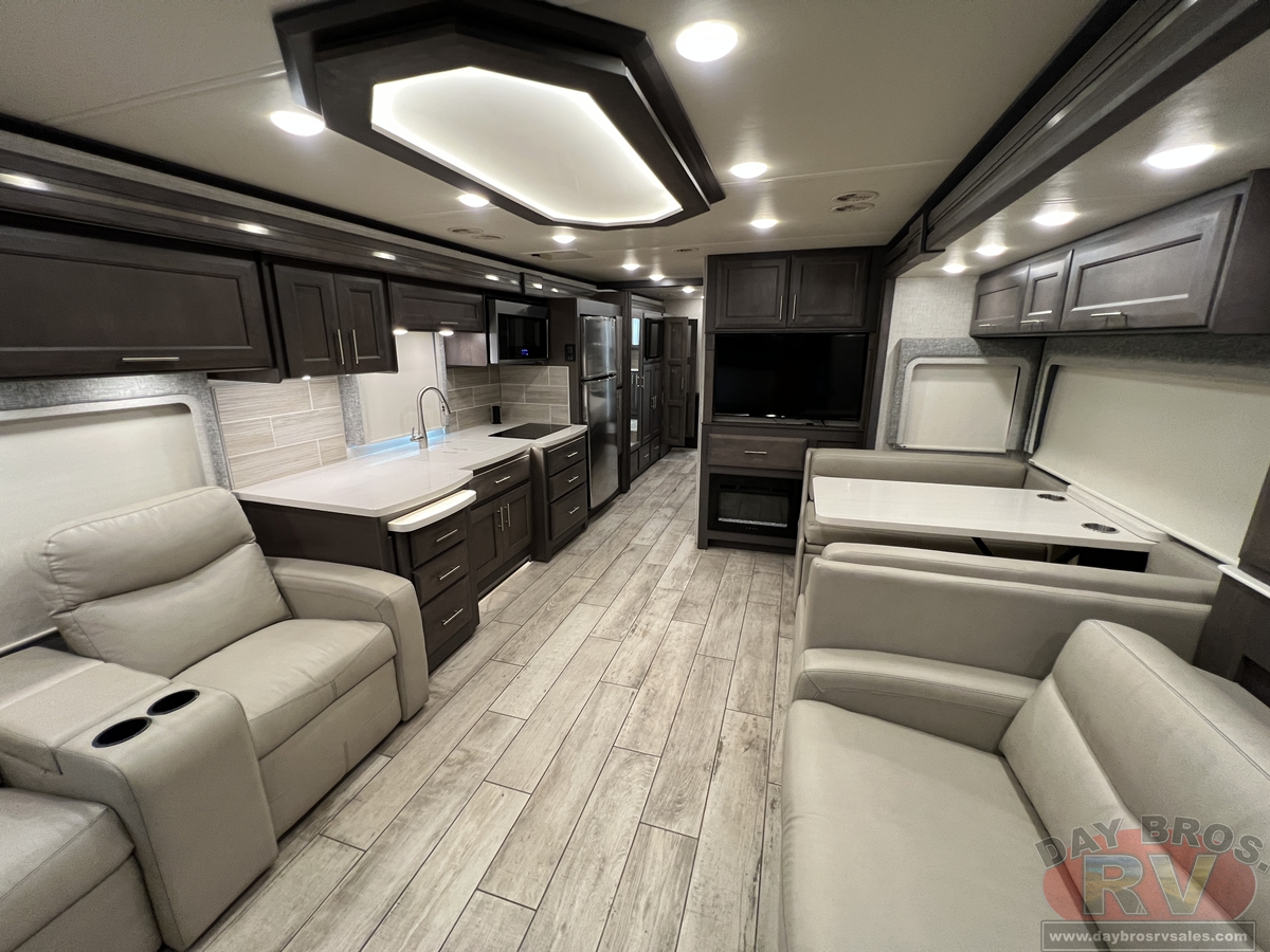 2022 Thor Motor Coach Aria Motorhome