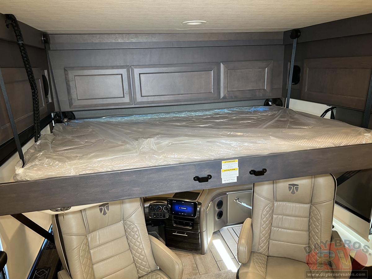 2022 Thor Motor Coach Aria Motorhome