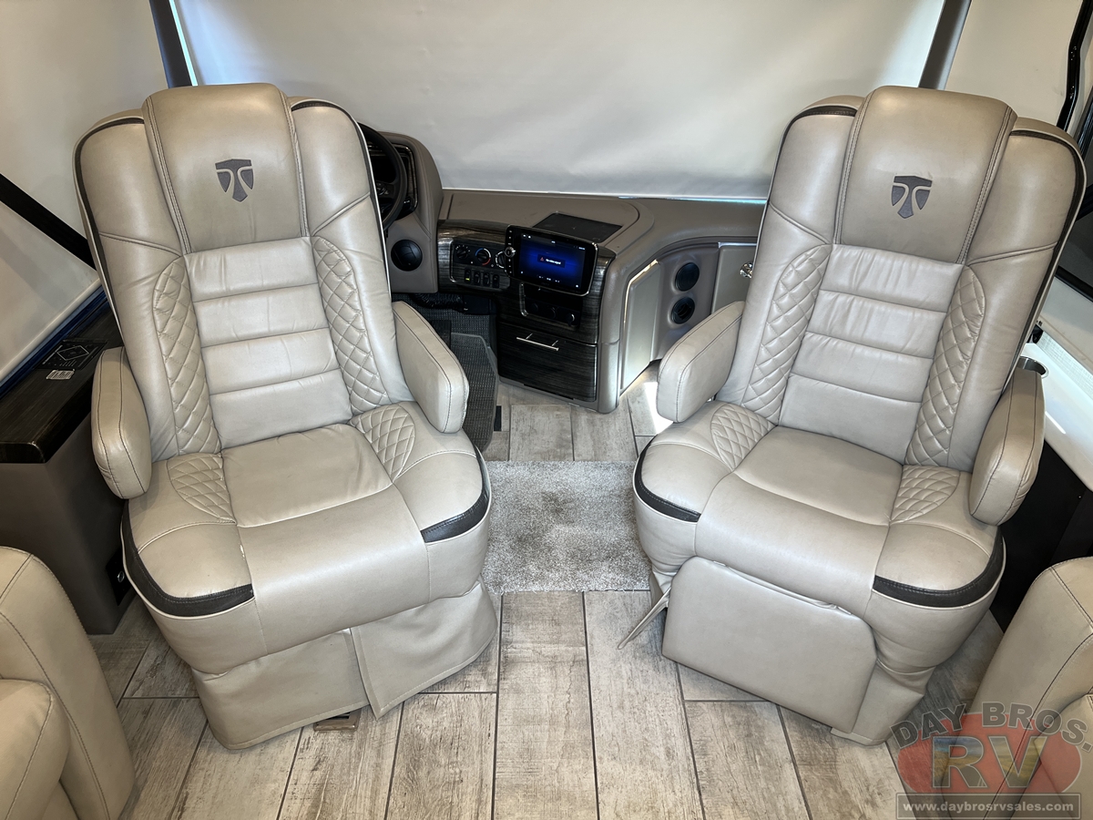 2022 Thor Motor Coach Aria Motorhome