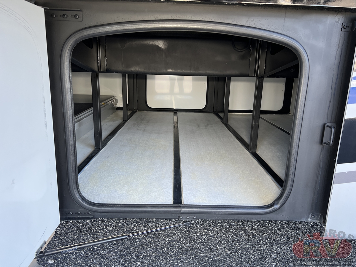2022 Thor Motor Coach Aria Motorhome