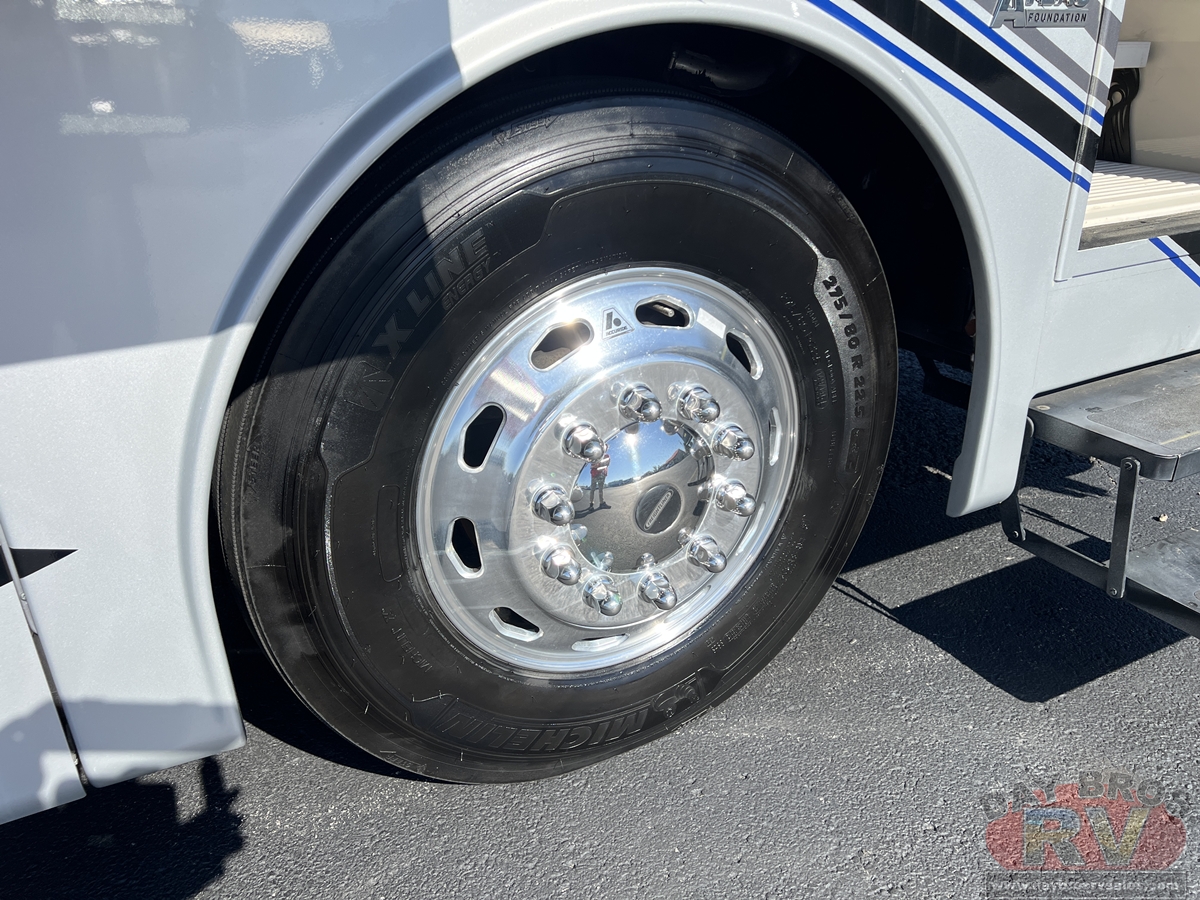 2022 Thor Motor Coach Aria Motorhome