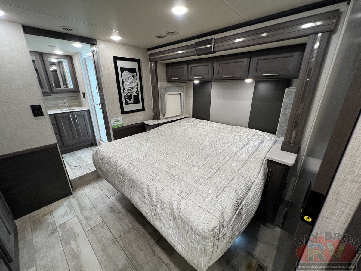 2022 Thor Motor Coach Aria Motorhome