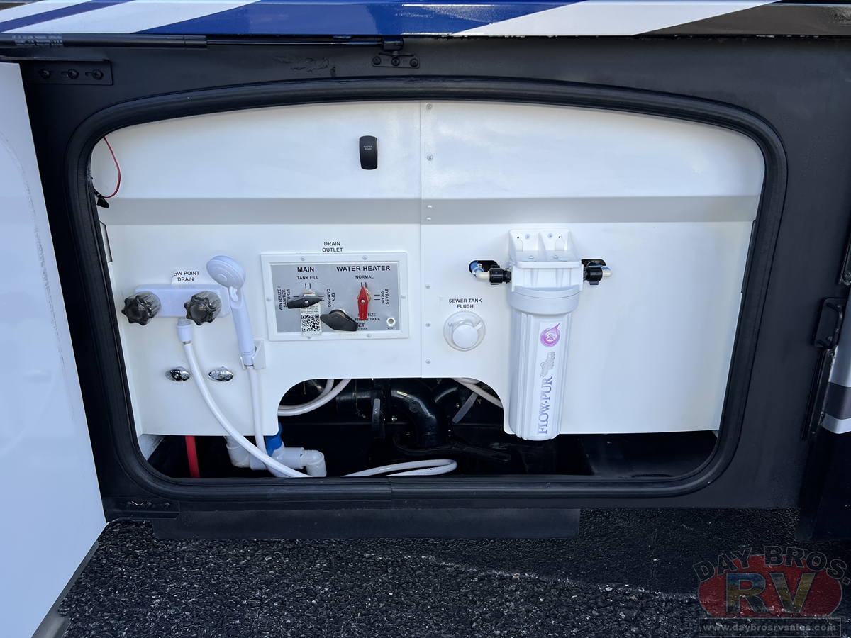 2022 Thor Motor Coach Aria Motorhome