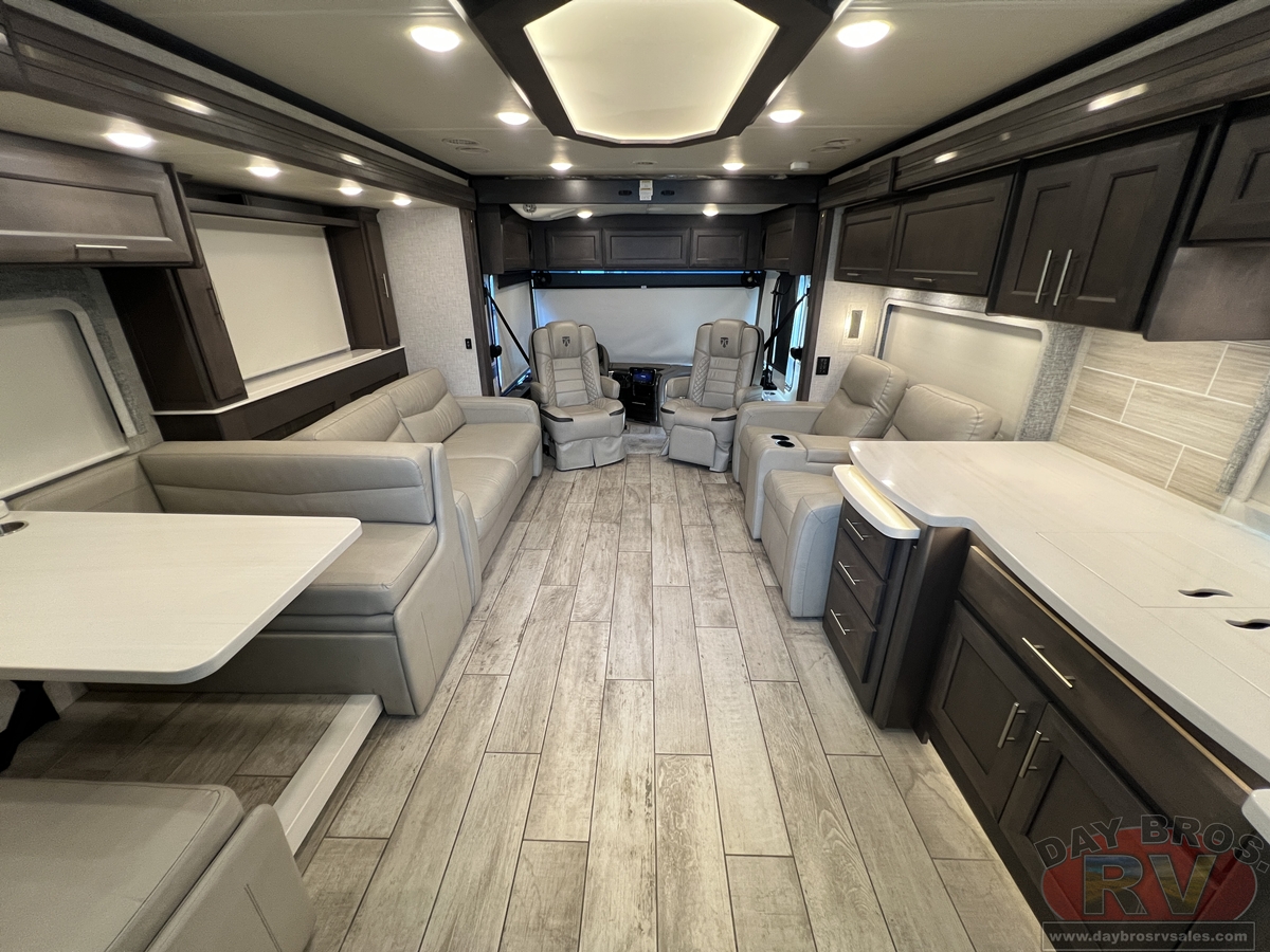 2022 Thor Motor Coach Aria Motorhome