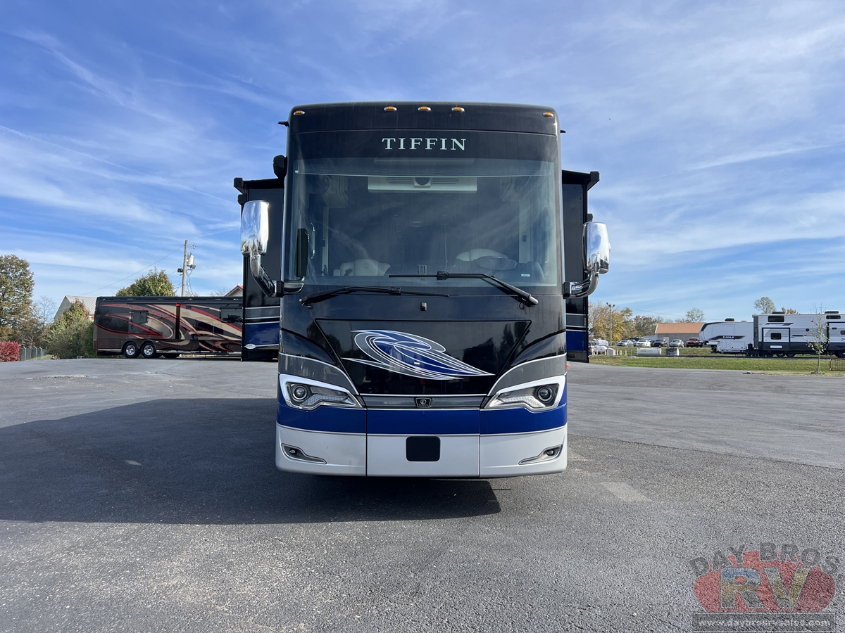 2022 Tiffin Motorhomes Allegro Bus Motorhome