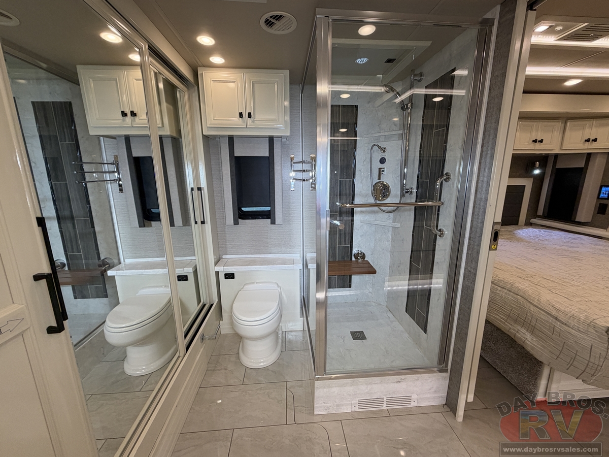 2022 Tiffin Motorhomes Allegro Bus Motorhome