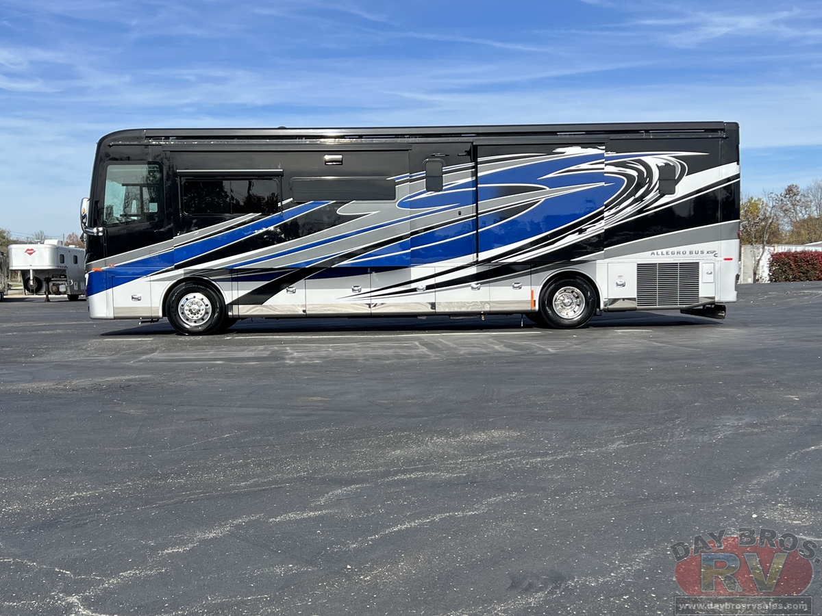 2022 Tiffin Motorhomes Allegro Bus Motorhome