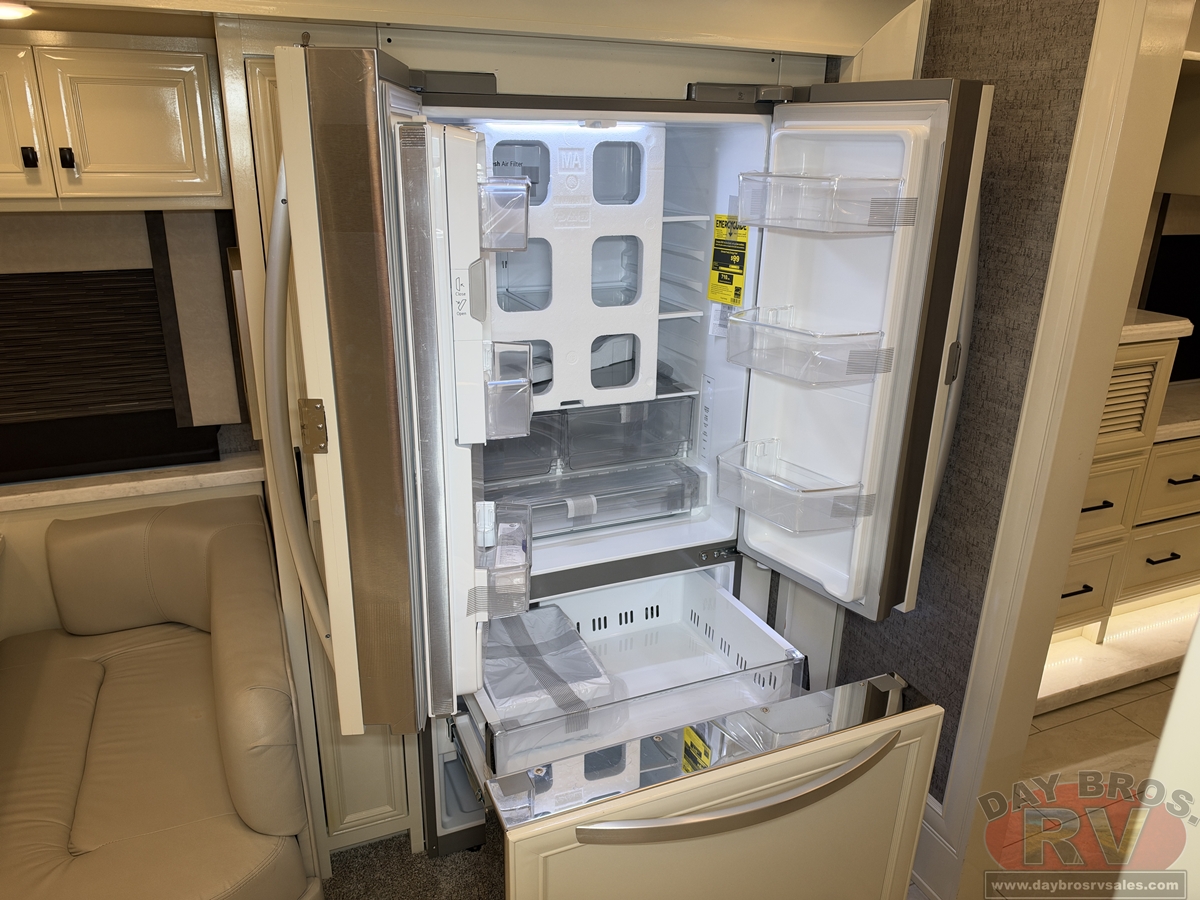 2022 Tiffin Motorhomes Allegro Bus Motorhome
