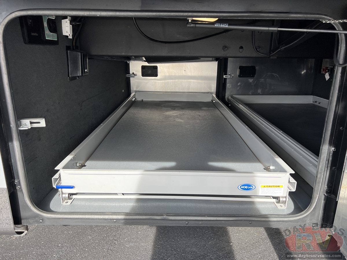 2022 Tiffin Motorhomes Allegro Bus Motorhome