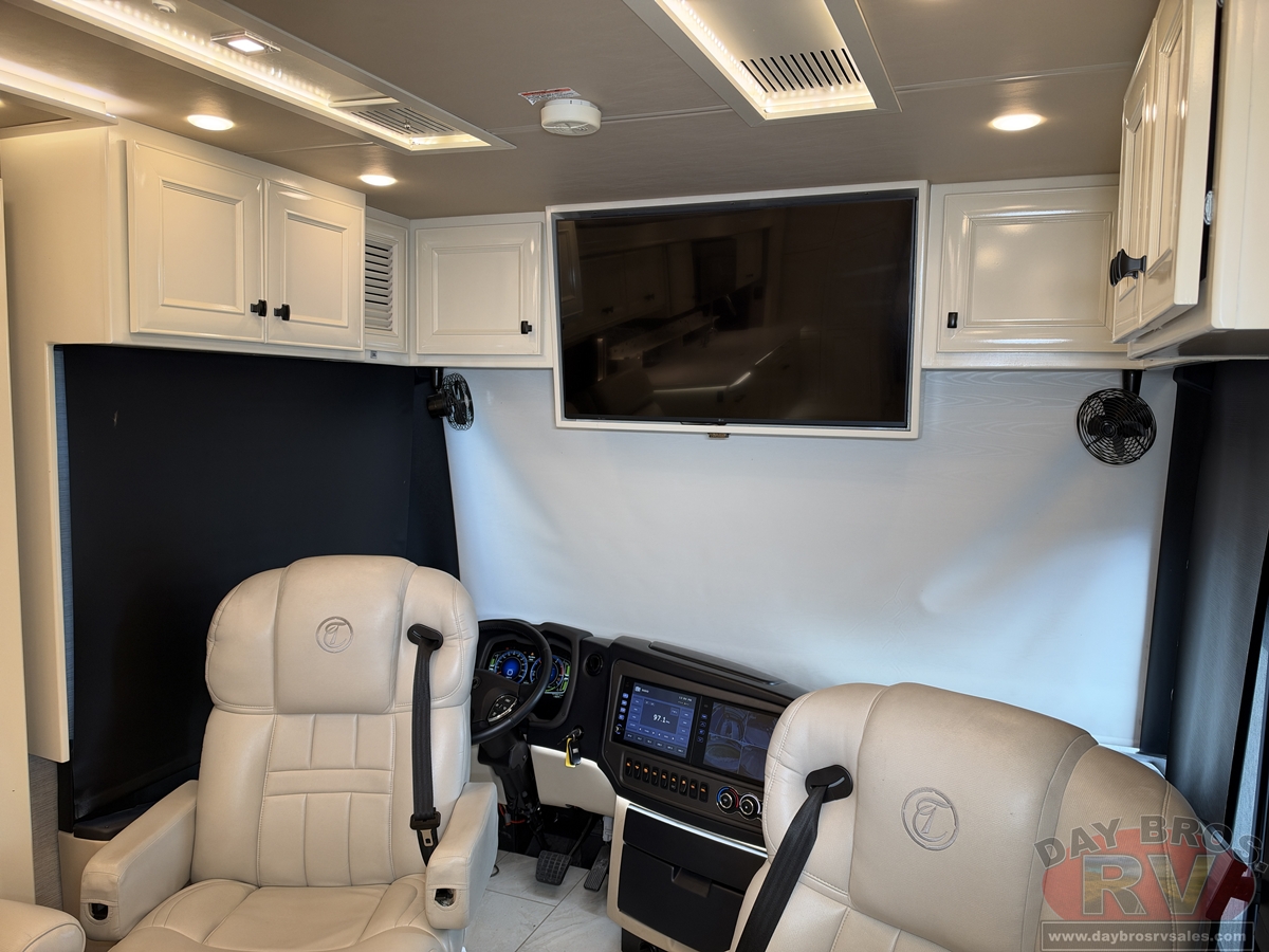 2022 Tiffin Motorhomes Allegro Bus Motorhome